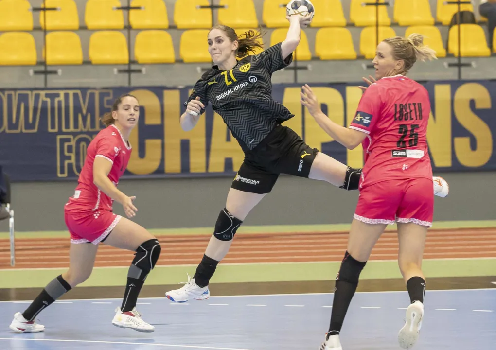 Dortmund top group A after crucial win against Brest