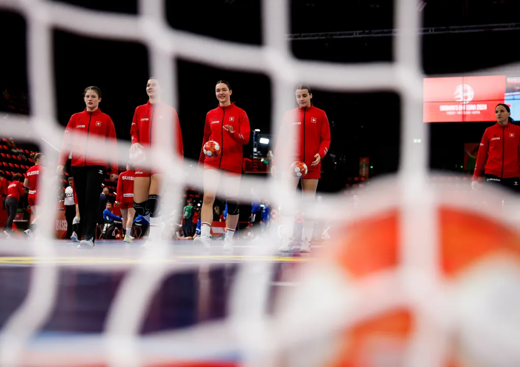 Day 4 live coverage of the Women's EHF EURO 2025