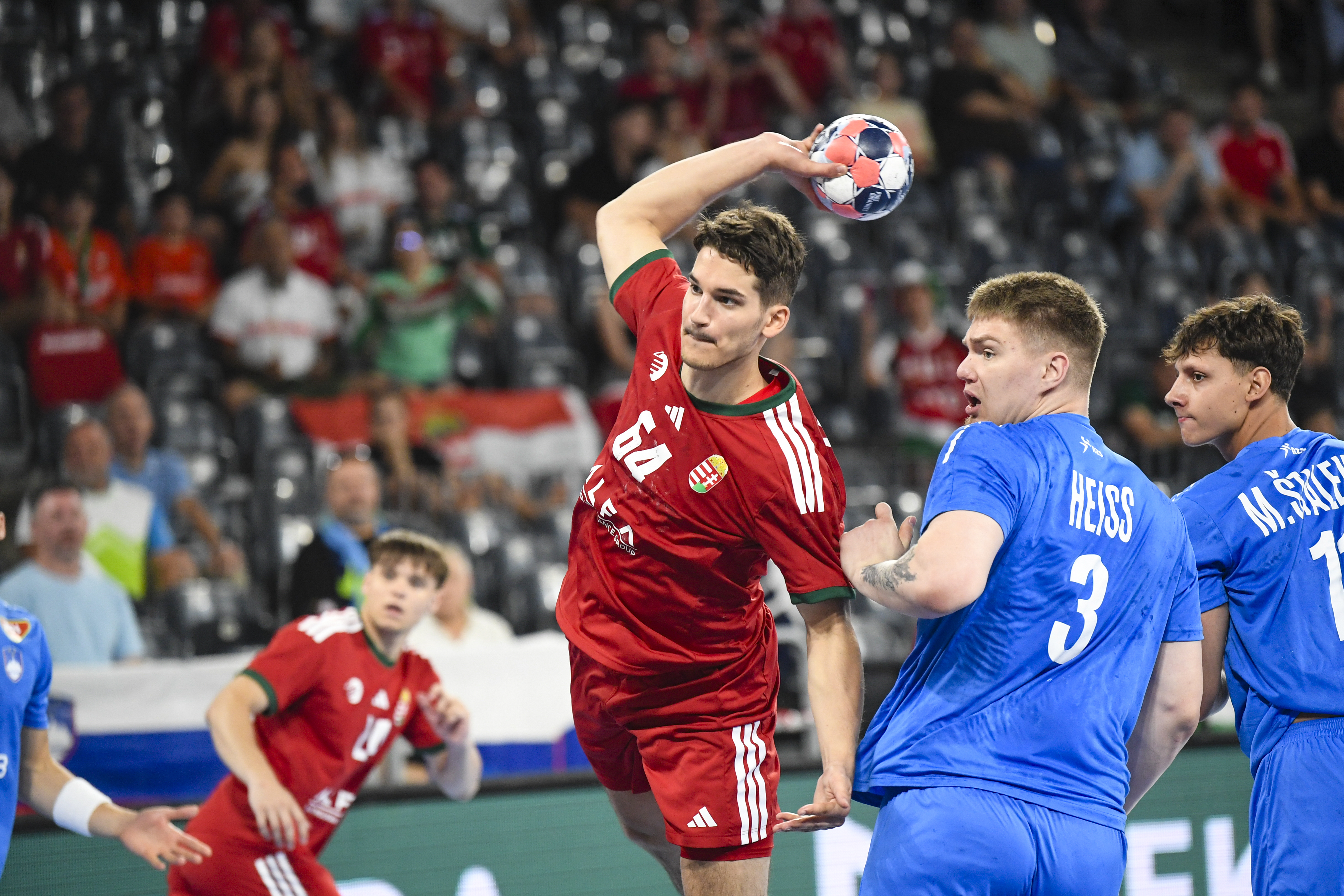 Live blog: Hungary enjoy lead against Slovenia in the semi-final