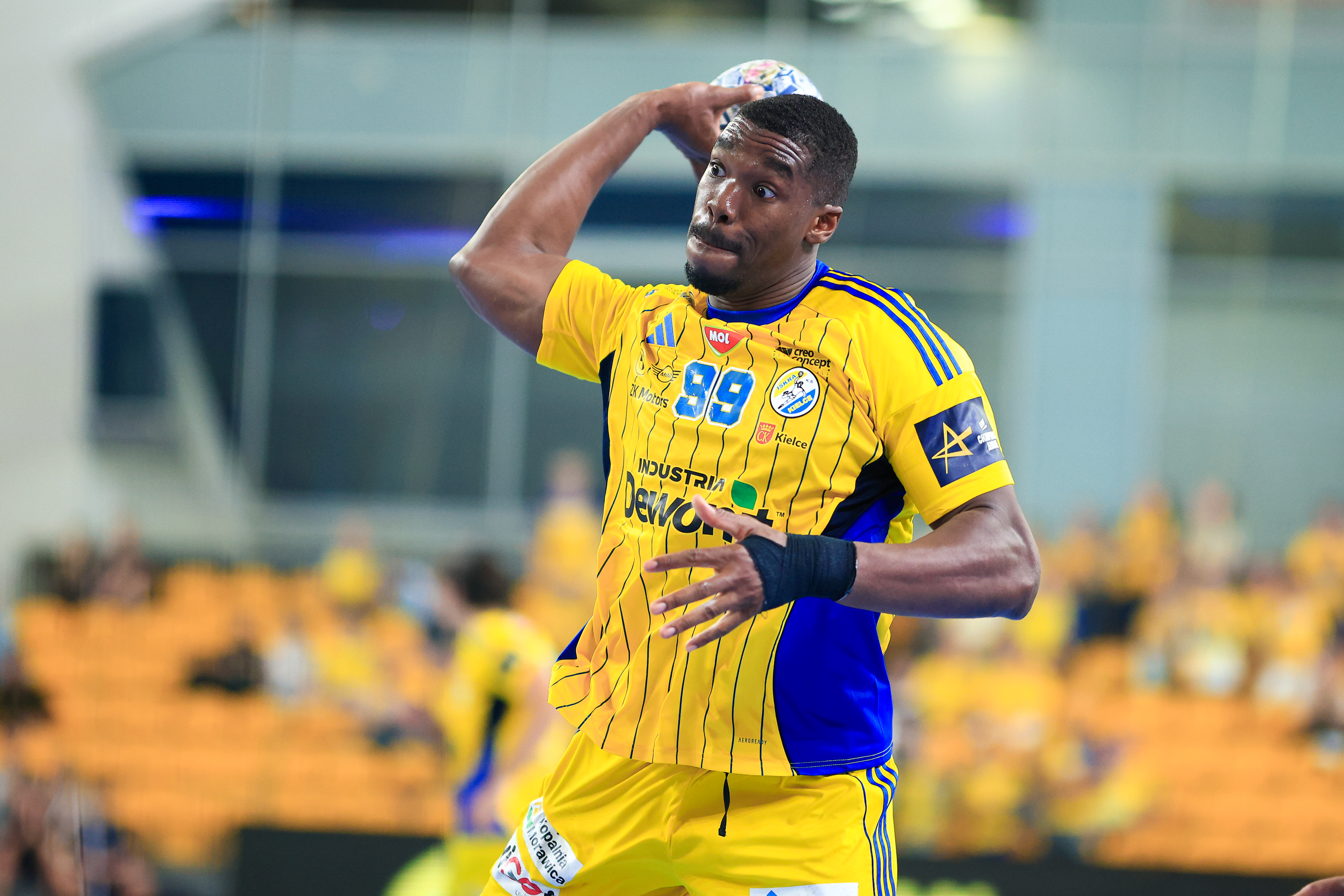 Final rematch at Kielce, Sporting aim to conquer Szeged’s fortress in round 3