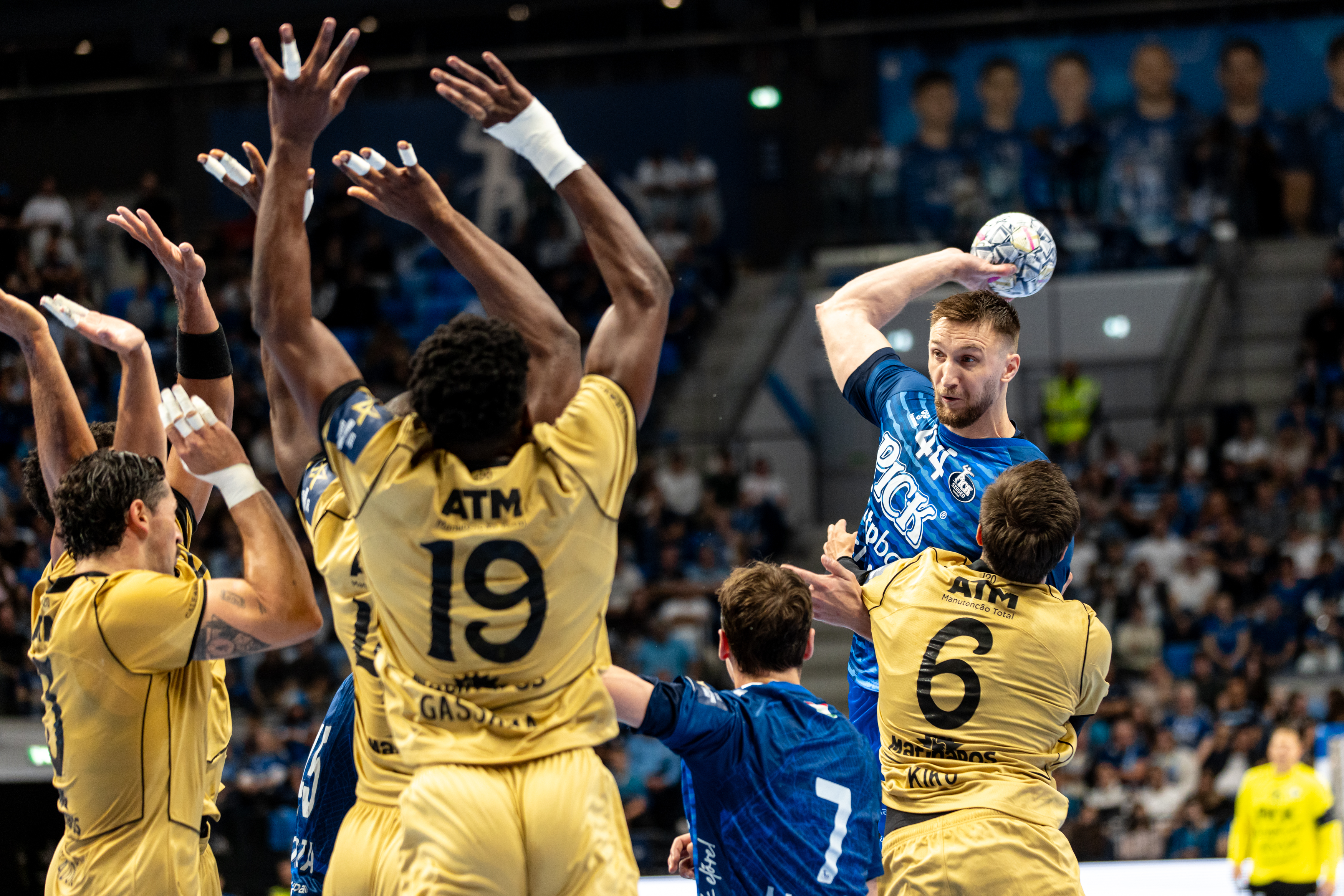 Szeged fight back to snatch dramatic draw, Gidsel equals 17-year-old mark