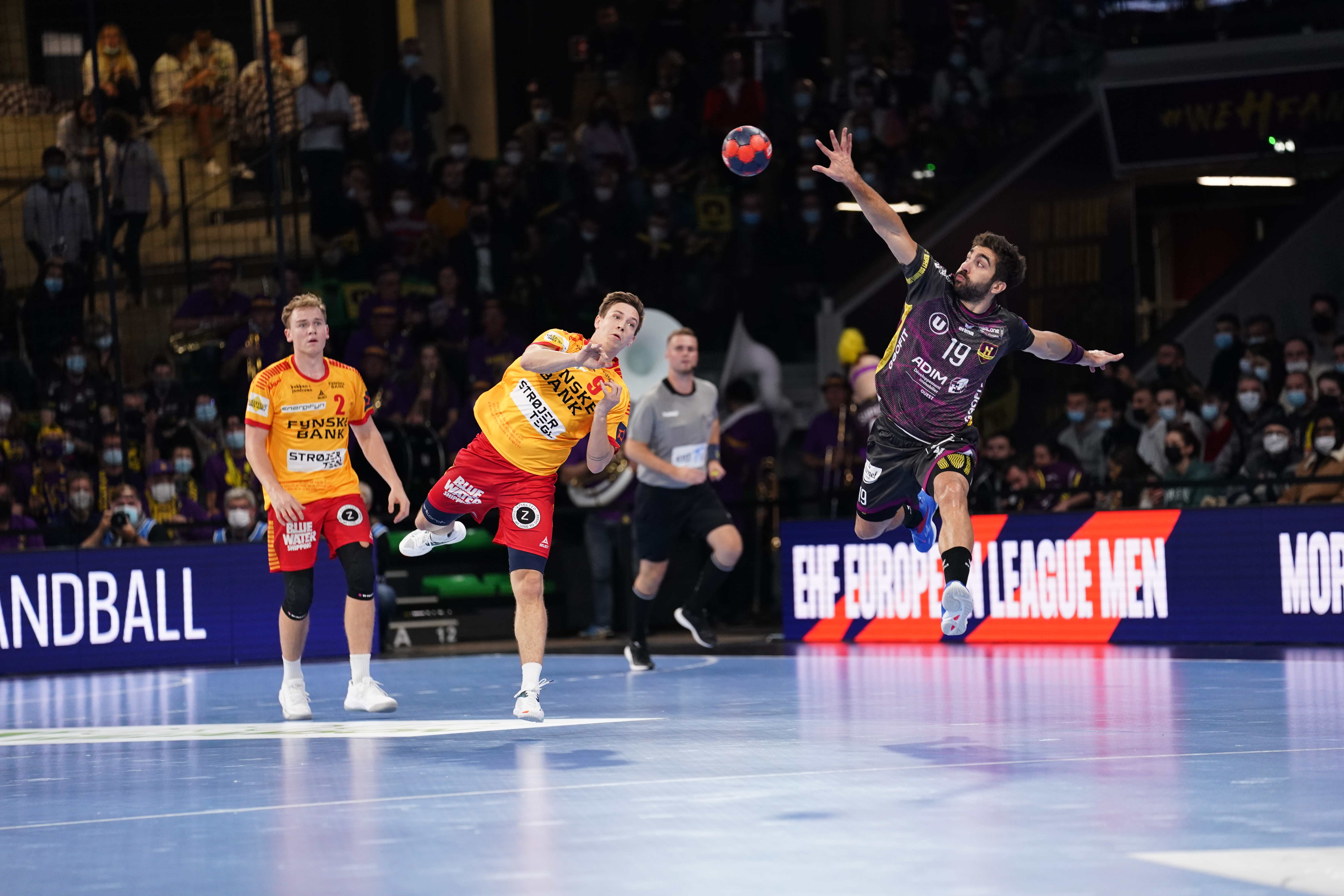 Balaguer plays it cool before blockbuster clash