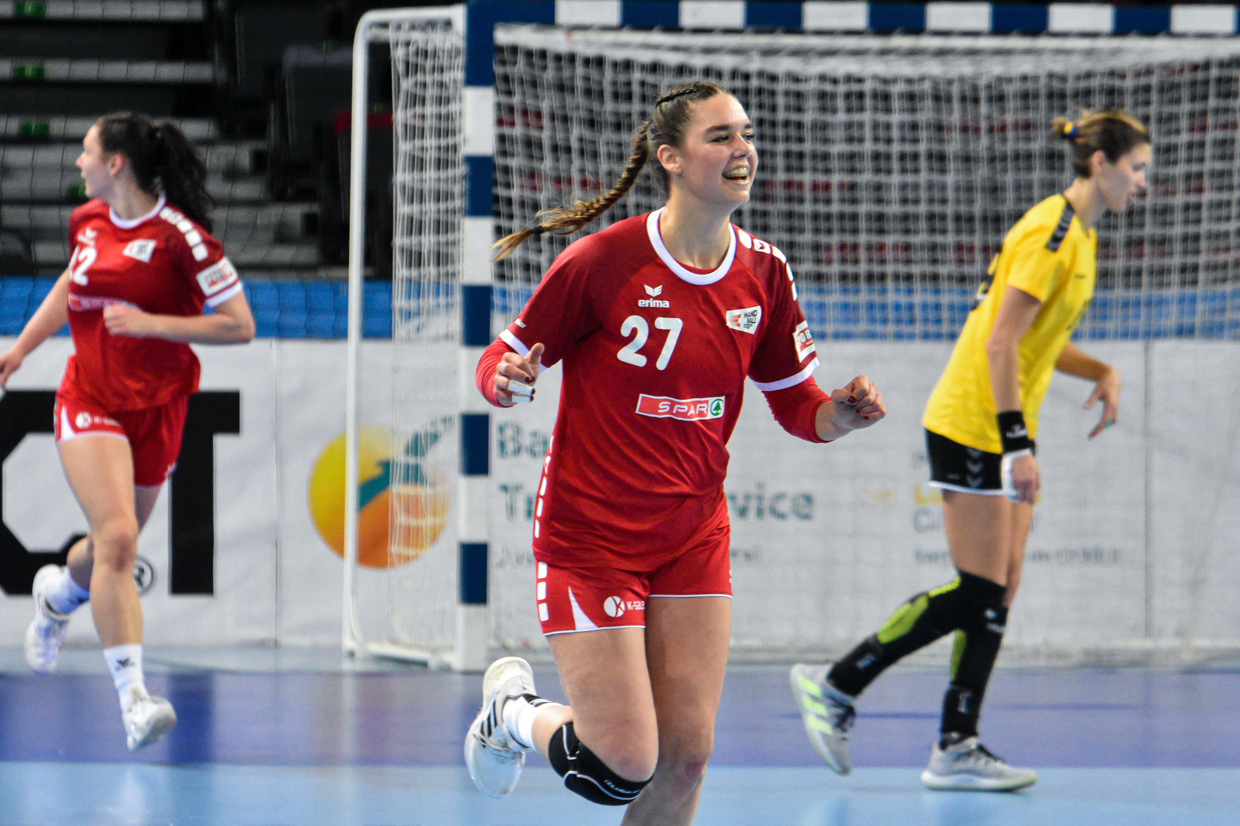 Switzerland take first points since 2018