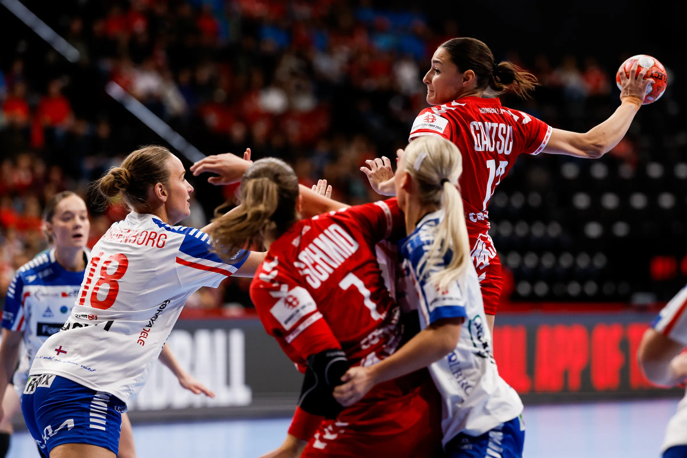 Day 4 live coverage of the Women's EHF EURO 2025