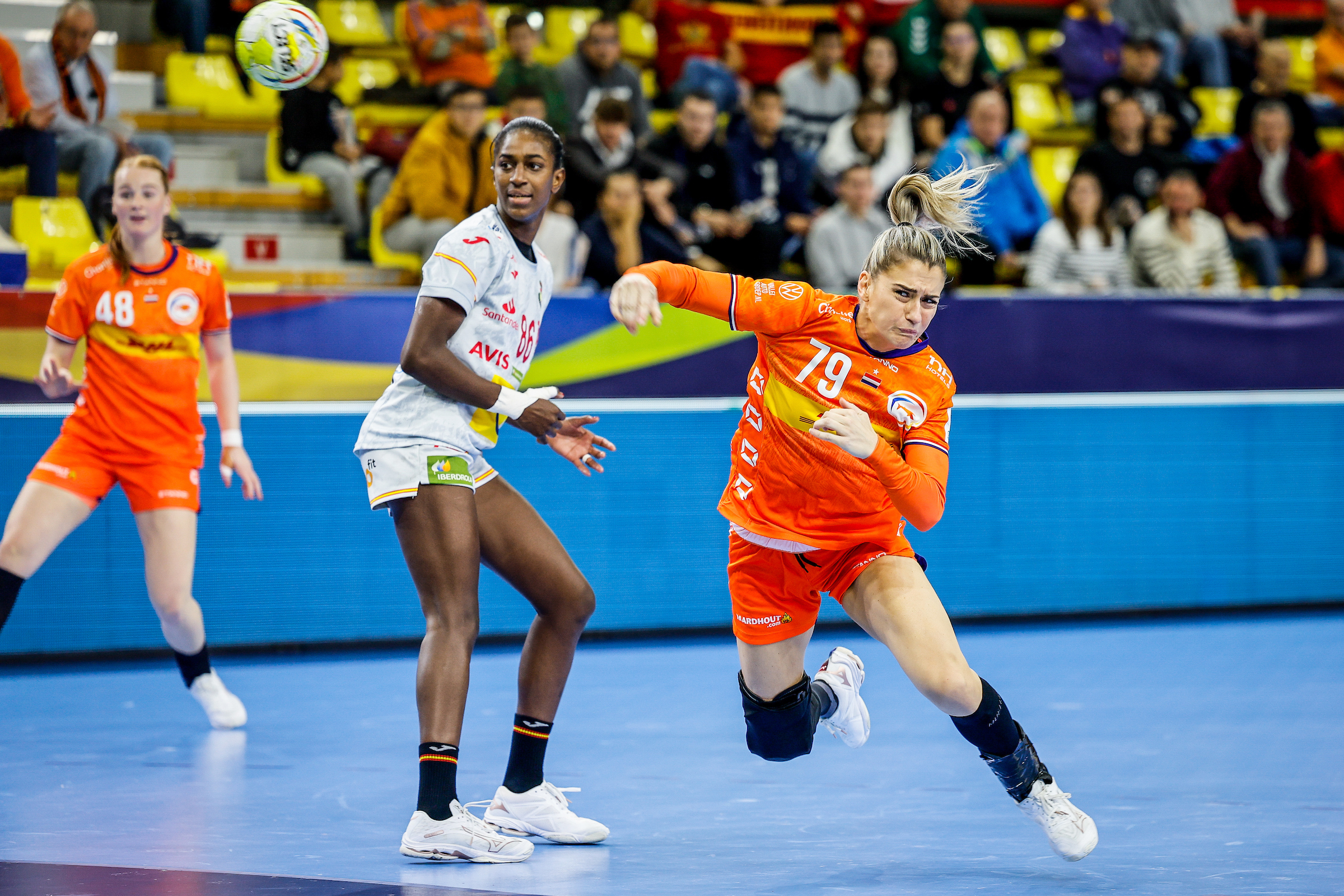 Four teams still in race for third place in group II