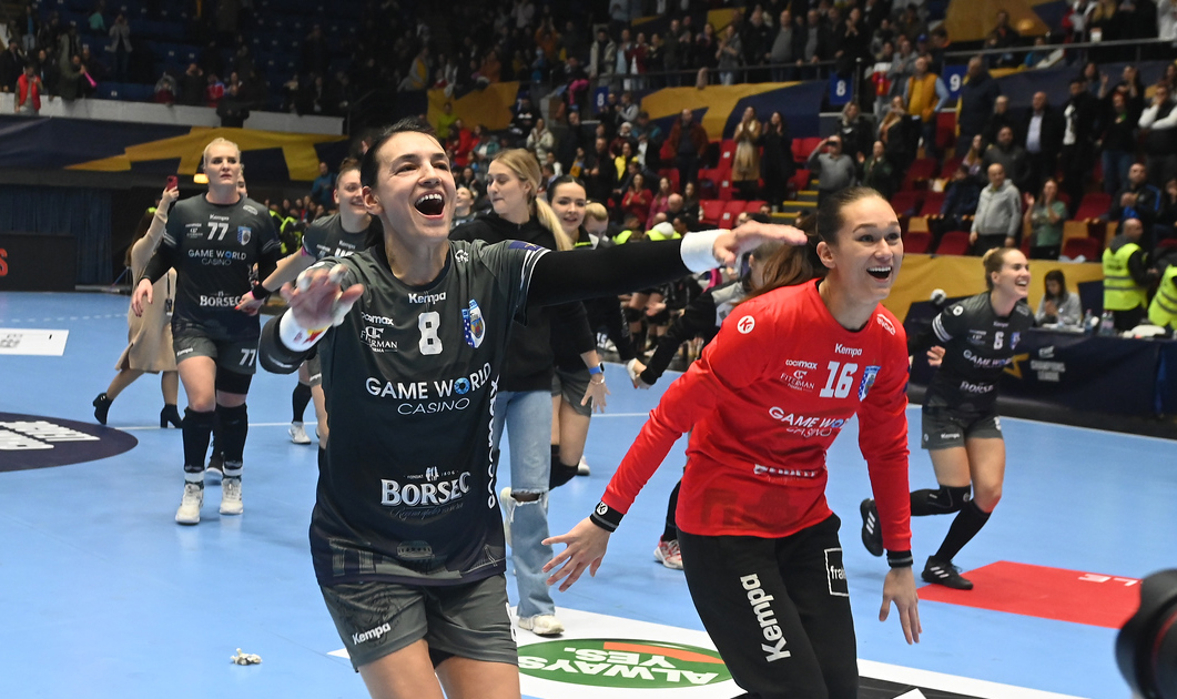 Grit, courage and determination bring Neagu to 1,000-goal milestone