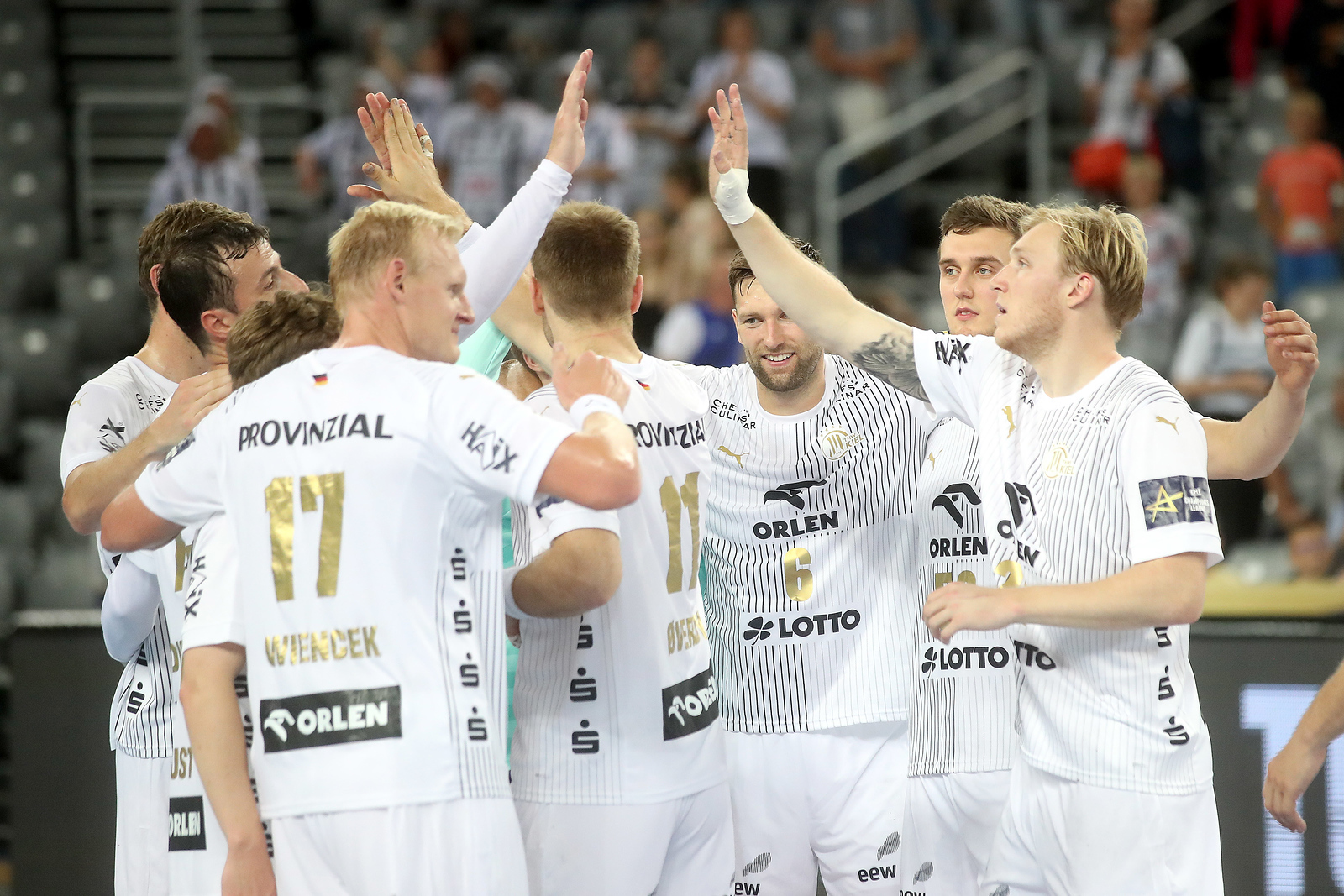 SUMMARY: Kiel win MOTW; last season's finalists both start with defeat